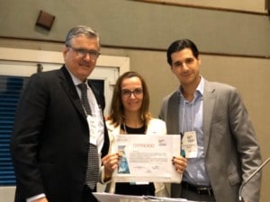 3º Melhor Tema Livre: a autora Aida Turquetto recebe reconhecimento pelo trabalho "CAPACIDADE FUNCIONAL DE PACIENTES UNIVENTRICULARES EM PÓS-OPERATÓRIO TARDIO DA CIRURGIA DE FONTAN: UM NOVO PARADIGMA"